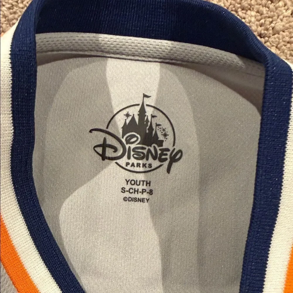 Disney basketball jersey! Goofy! Size (8) youth small